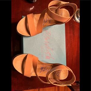 Blowfish Hapuku nude wedge sandal